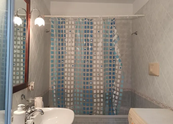 Susi's House Чефалу